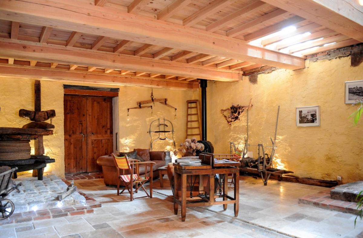 فندق Le Moulin De Chamambard Saint-Denis-les-Bourg المظهر الخارجي الصورة